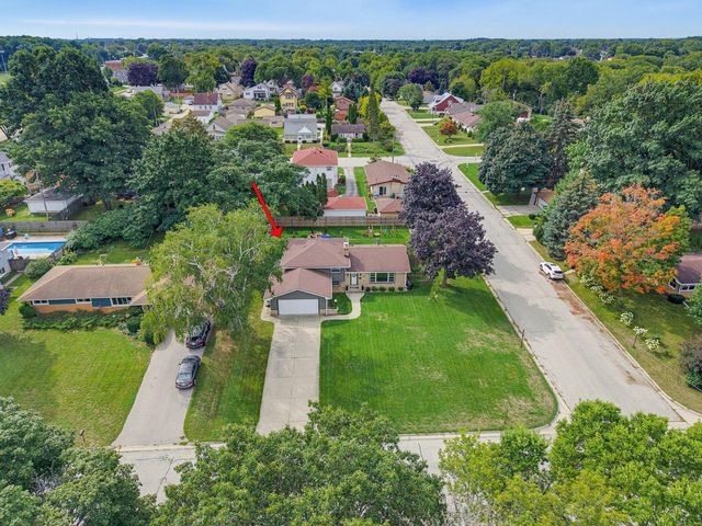 1521 Beech STREET, South Milwaukee, WI 53172