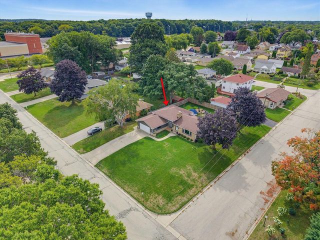 1521 Beech STREET, South Milwaukee, WI 53172