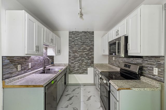 3361 Backridge Rd, Woodlawn, TN 37191