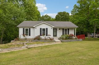 3361 Backridge Rd, Woodlawn, TN 37191