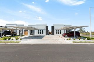 917 E Deluxe Street B, Alamo, TX 78589