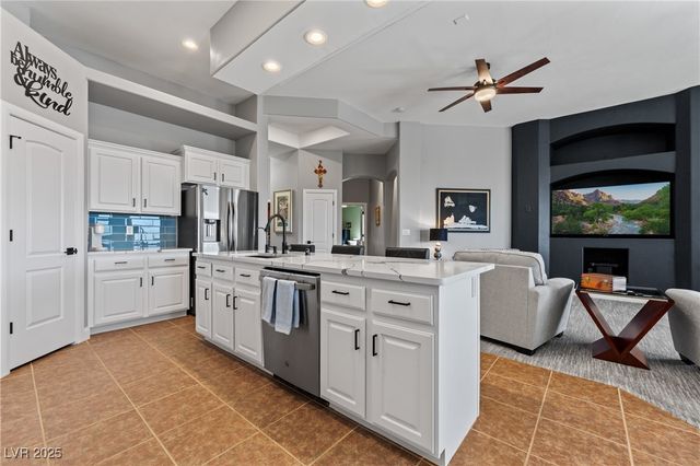 697 Cinco Court, Mesquite, NV 89027