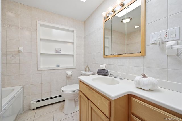 38 Bradish Lane, Bay Shore, NY 11706