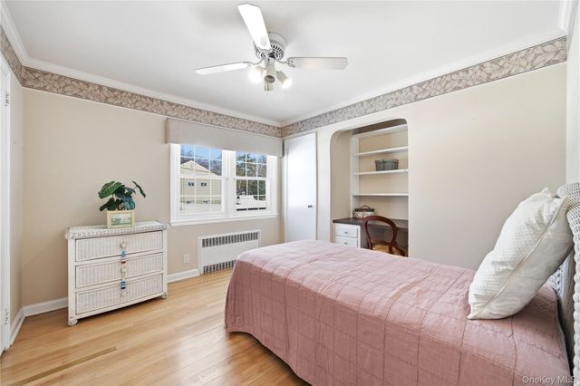 38 Bradish Lane, Bay Shore, NY 11706