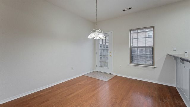 3000 SW Windrift Avenue, Bentonville, AR 72712