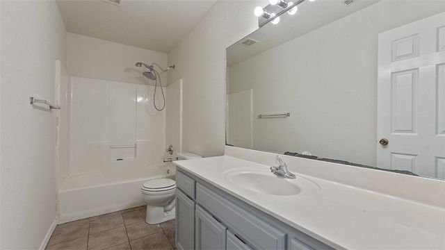 3000 SW Windrift Avenue, Bentonville, AR 72712