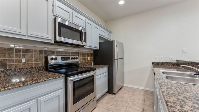 3000 SW Windrift Avenue, Bentonville, AR 72712