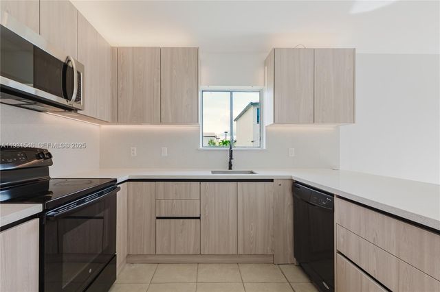 13540 SW 287th Ln, Homestead, FL 33033