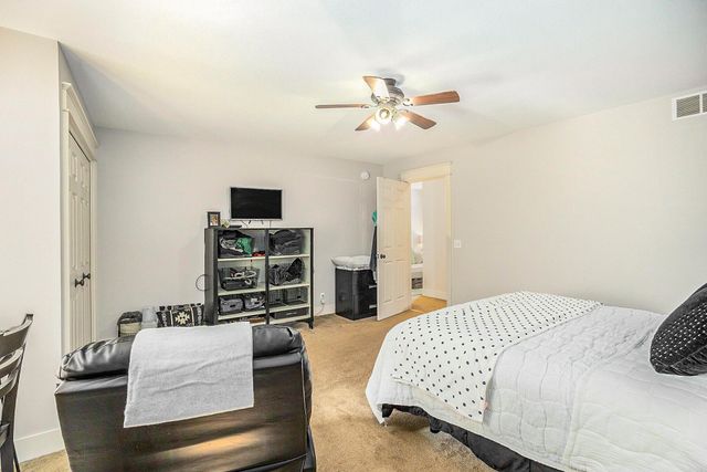 4529 S Hilton Park Road, Fruitport, MI 49415