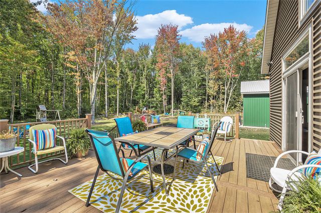 4529 S Hilton Park Road, Fruitport, MI 49415