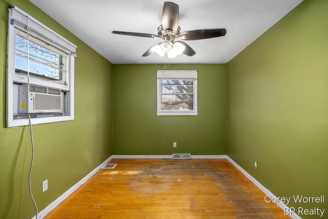 1427 Grant Avenue, Grand Haven, MI 49417
