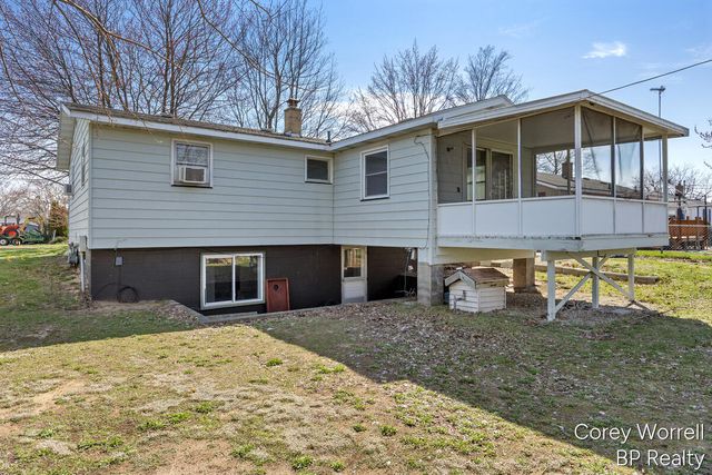 1427 Grant Avenue, Grand Haven, MI 49417