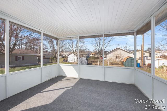1427 Grant Avenue, Grand Haven, MI 49417