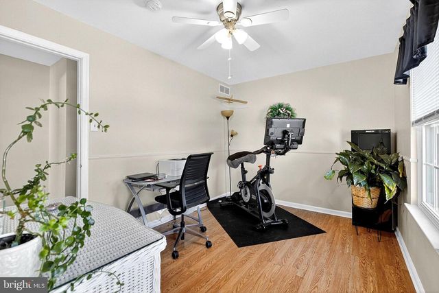5 HAWTHORN WAY, Clayton, NJ 08312