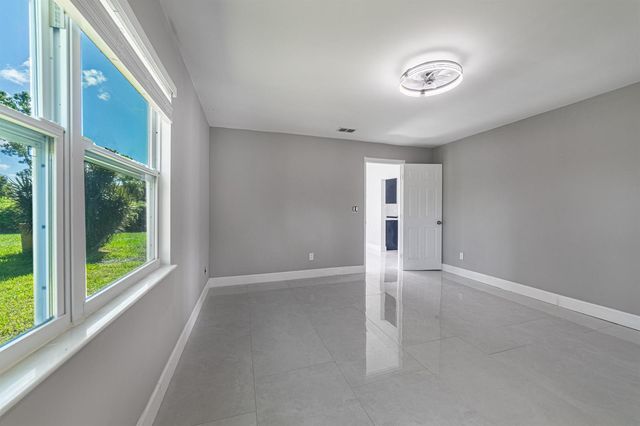1809 SW Capehart Avenue, Port St. Lucie, FL 34953