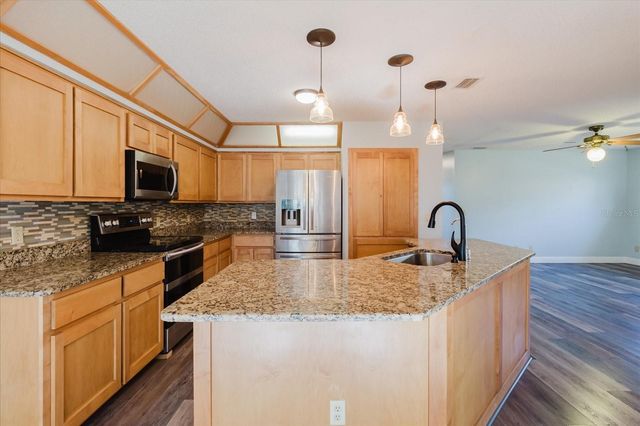 28330 PETERSON CAMP ROAD, Brooksville, FL 34601