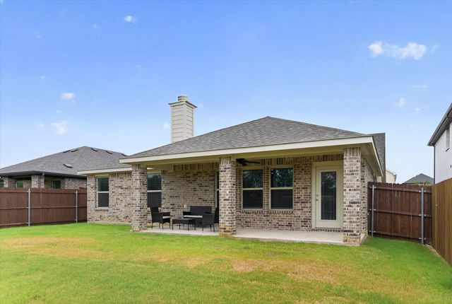 1637 Elle Lane, Aubrey, TX 76227