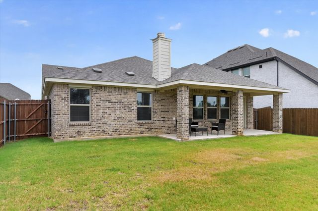 1637 Elle Lane, Aubrey, TX 76227