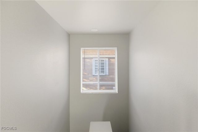 9642 Roundstone CIR, Fort Myers, FL 33967