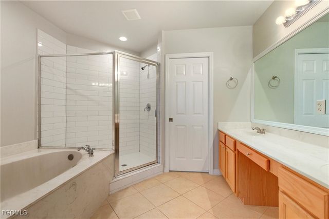 9642 Roundstone CIR, Fort Myers, FL 33967