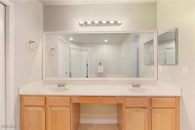 9642 Roundstone CIR, Fort Myers, FL 33967