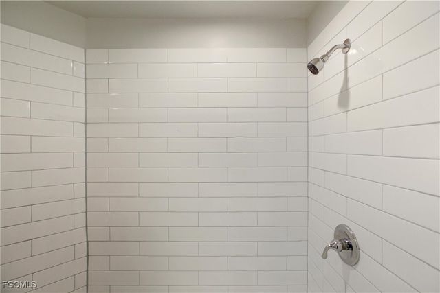 9642 Roundstone CIR, Fort Myers, FL 33967