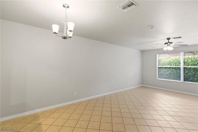 9642 Roundstone CIR, Fort Myers, FL 33967