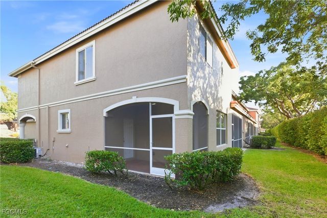 9642 Roundstone CIR, Fort Myers, FL 33967
