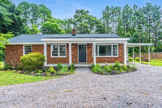 1710 N Poplar Street, Aberdeen, NC 28315