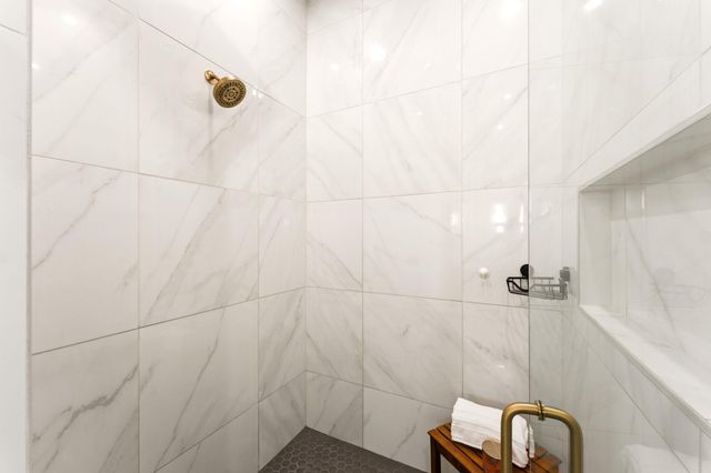 101 Stockman DR, Dripping Springs, TX 78620