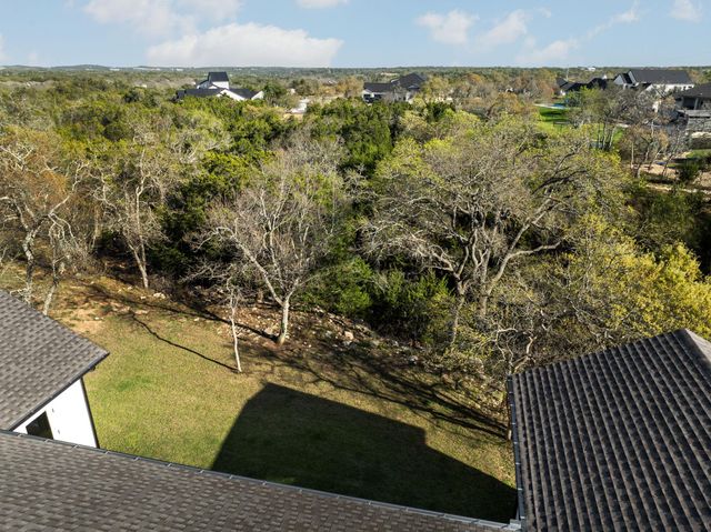 101 Stockman DR, Dripping Springs, TX 78620