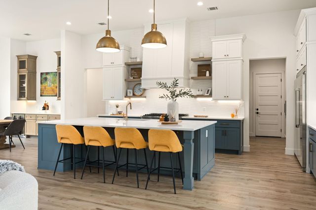 101 Stockman DR, Dripping Springs, TX 78620