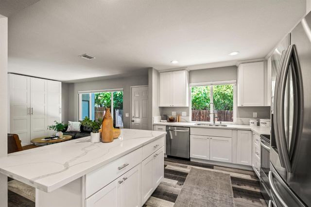 5295 Paragon St, Rocklin, CA 95677