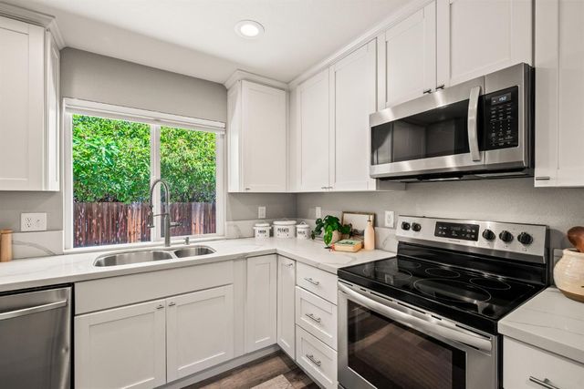 5295 Paragon St, Rocklin, CA 95677