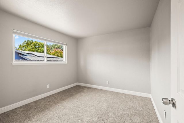 5295 Paragon St, Rocklin, CA 95677
