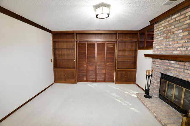 18300 Creeks Bend Drive, Minnetonka, MN 55345