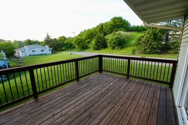 18300 Creeks Bend Drive, Minnetonka, MN 55345