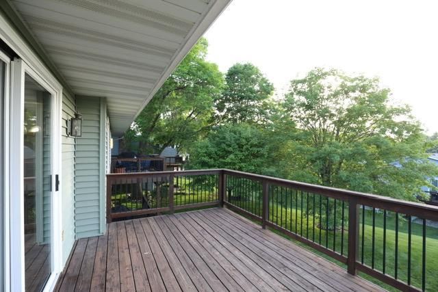 18300 Creeks Bend Drive, Minnetonka, MN 55345