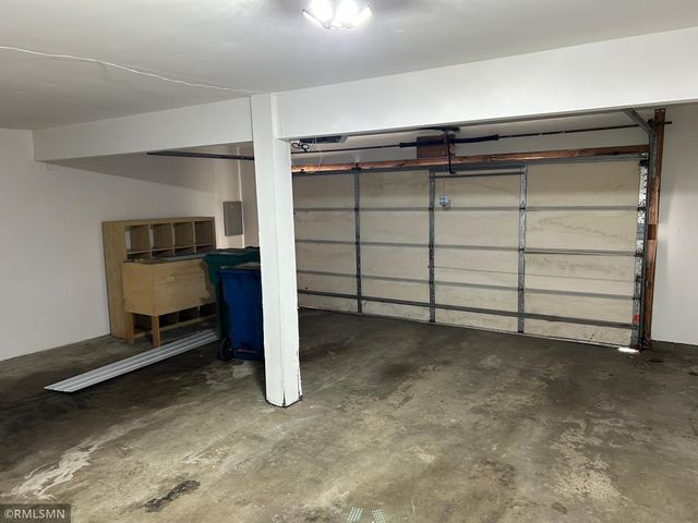 6420 Starlite Circle NE, Fridley, MN 55432