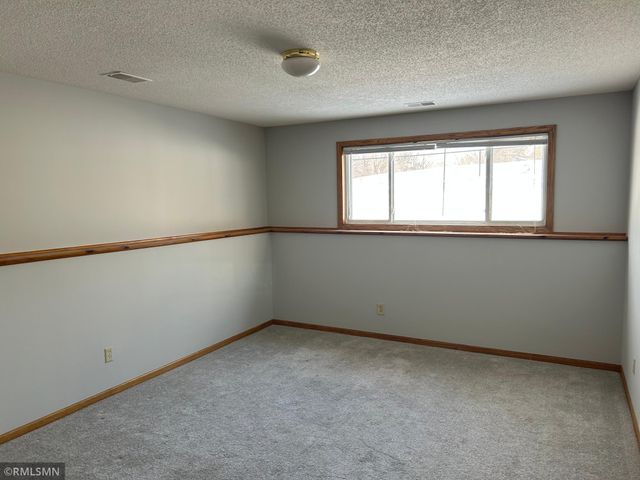 6420 Starlite Circle NE, Fridley, MN 55432