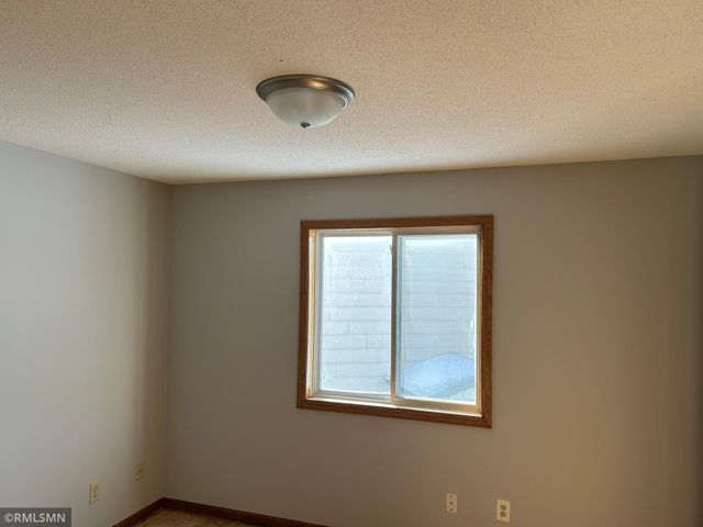 6420 Starlite Circle NE, Fridley, MN 55432