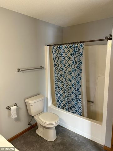 6420 Starlite Circle NE, Fridley, MN 55432