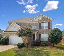 290 Clairidge Lane, Lawrenceville, GA 30046