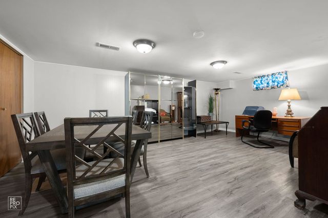 840 N Center Street, Naperville, IL 60563