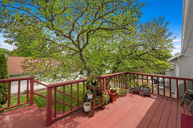 840 N Center Street, Naperville, IL 60563