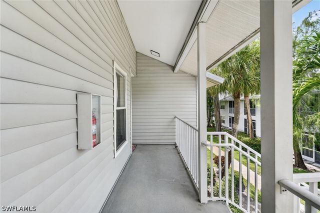 1915 Courtyard WAY 202, Naples, FL 34112