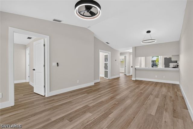 1915 Courtyard WAY 202, Naples, FL 34112