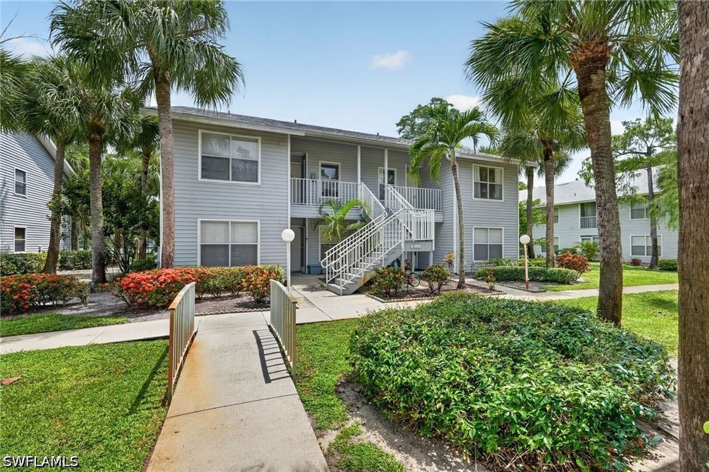 1915 Courtyard WAY 202, Naples, FL 34112