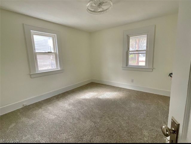 569 Barwell Street, Akron, OH 44303