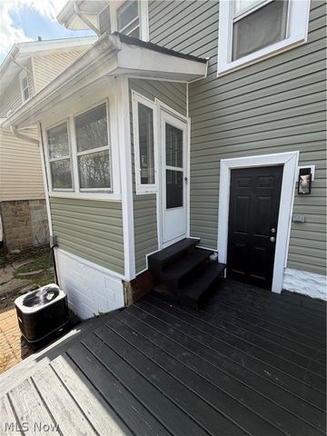 569 Barwell Street, Akron, OH 44303